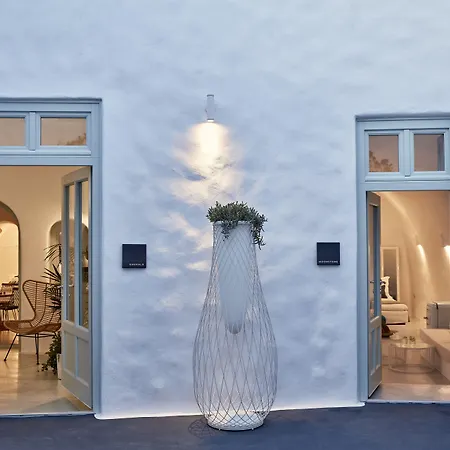 Otel Limestone Fira (Santorini)