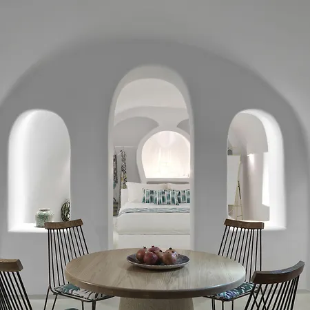 Limestone Hotel Fira (Santorini)