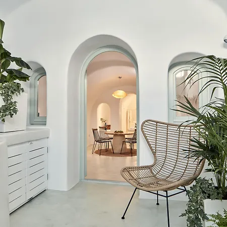 Otel Limestone Fira (Santorini)