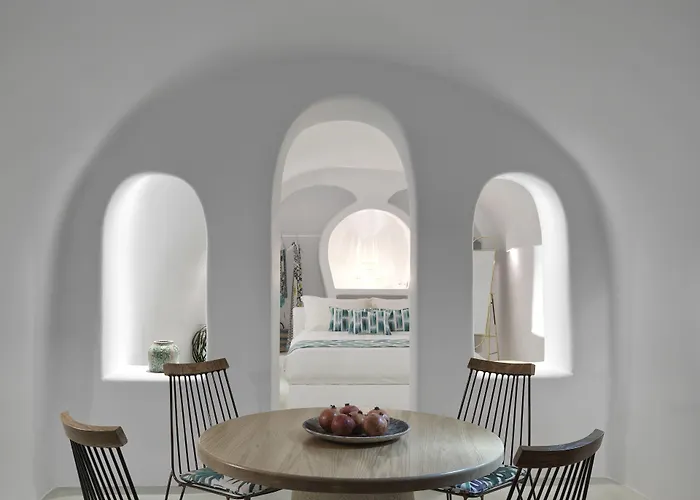 Limestone Hotel Fira (Santorini)