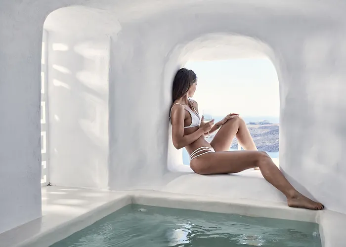 Limestone Hotel Fira (Santorini)