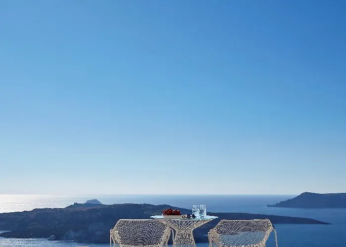 Limestone Fira (Santorini)