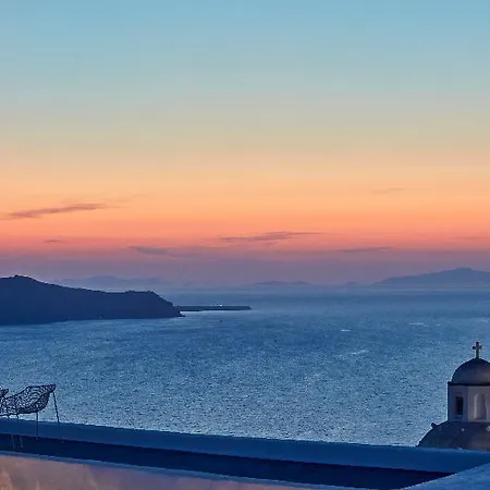 Limestone 4* Fira (Santorini)